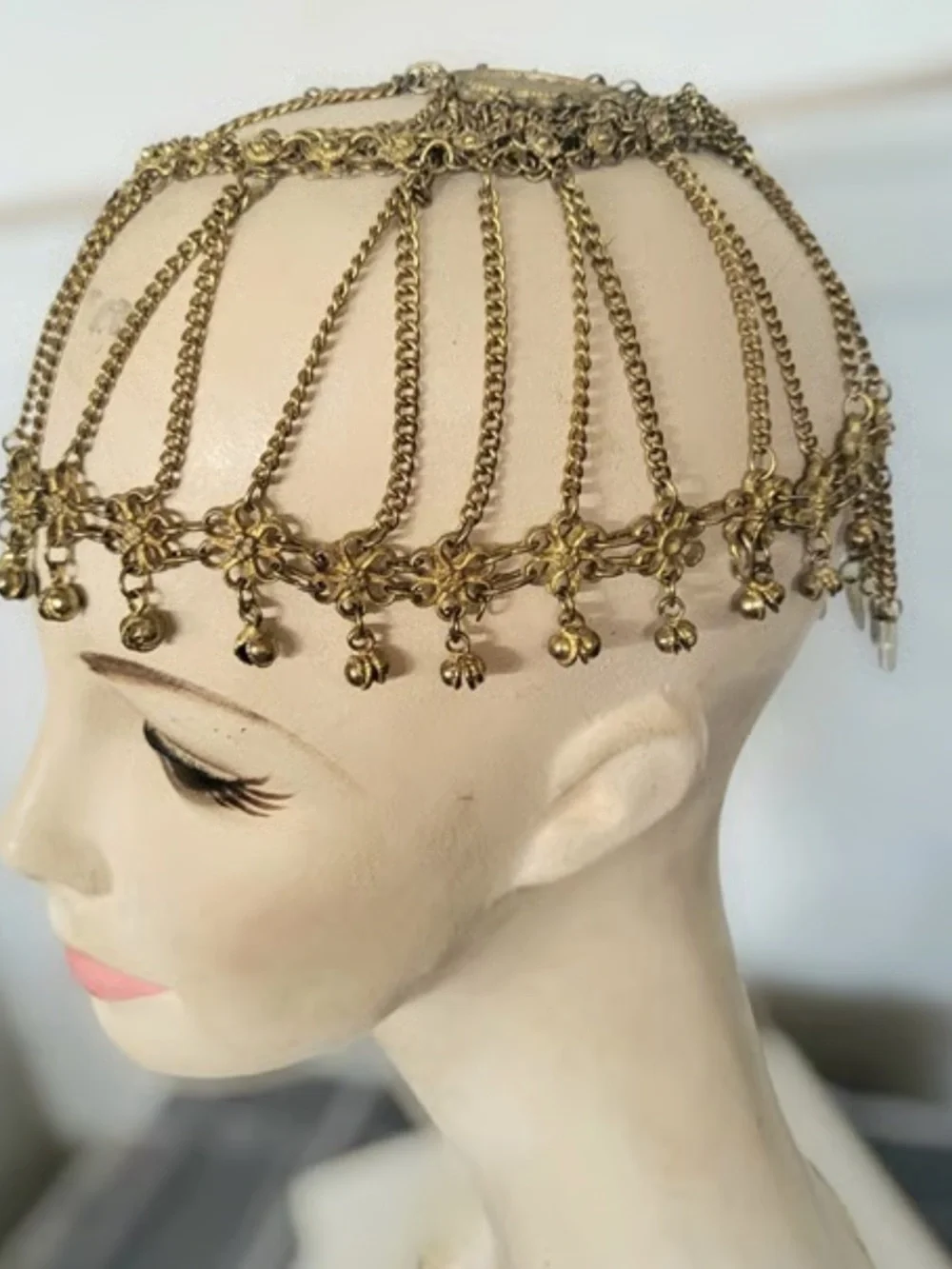 Vintage-Inspired Gold Chain Mail Headdress